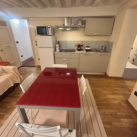 Palazzo Civetta, Gufo Reale In Center Town Apartman *